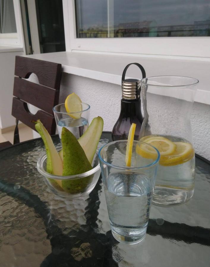 Quadratum Apartment By Noclegi Renters Gdansk Dış mekan fotoğraf